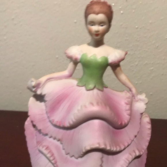 D-12) TWO Flower Maidens of the Year - Picture 4 of 6